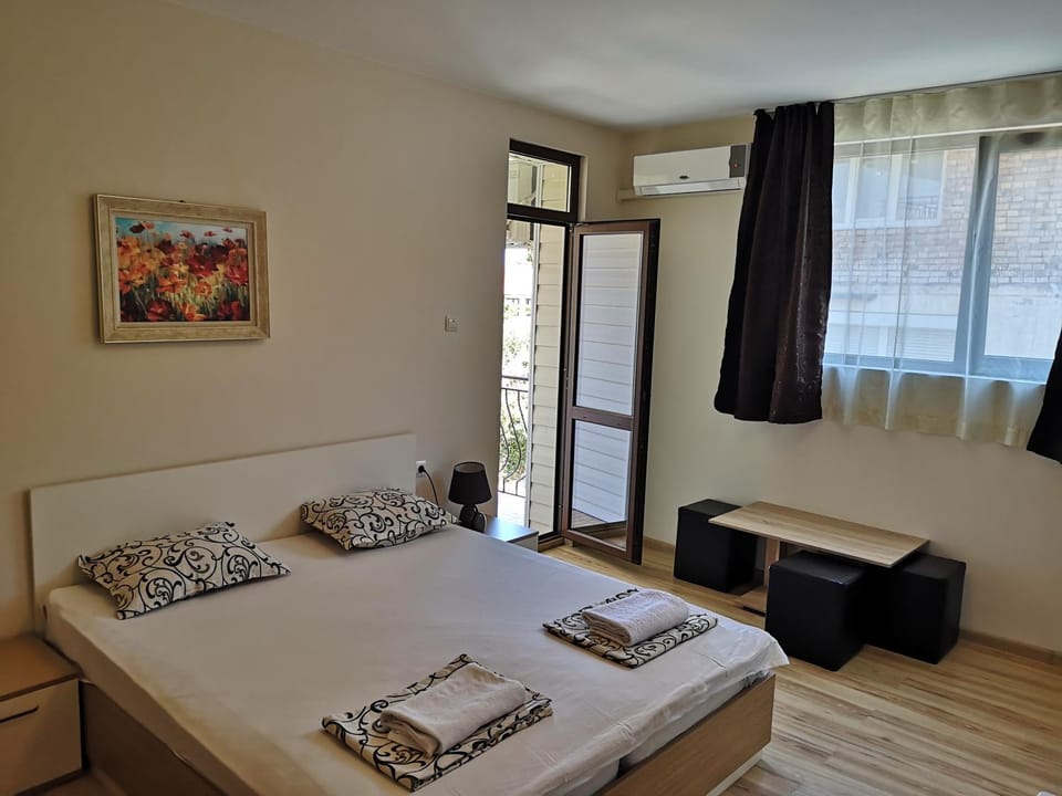 Guest House Sv Nikola Bed and Breakfast in Burgas Province