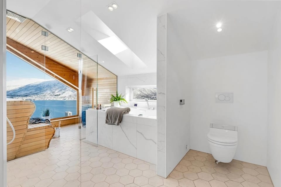 Toilet, Bathroom