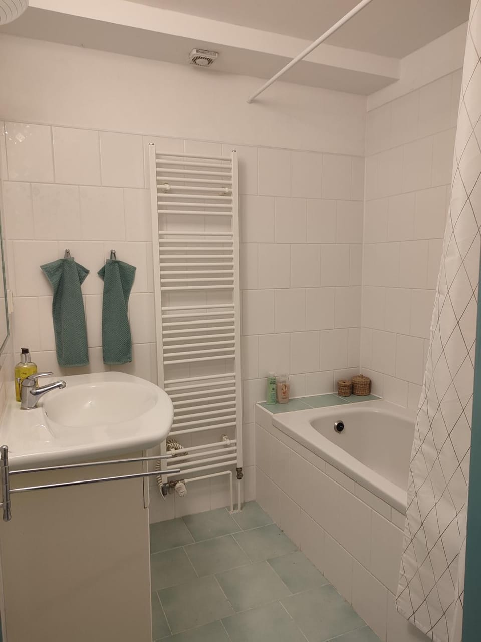 Bathroom, Bath