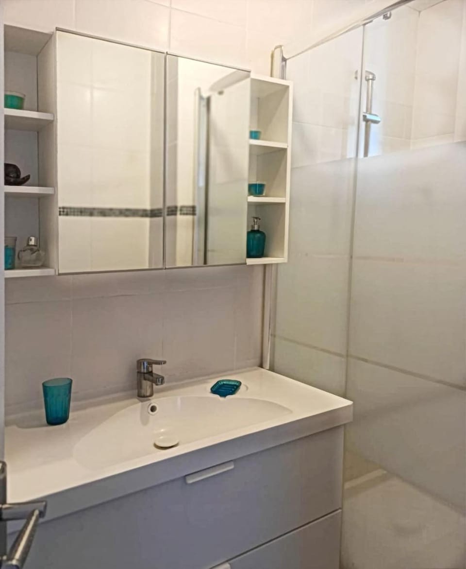 T3 Ste-Marguerite close to transport, beach, velodrome Apartment in Marseille