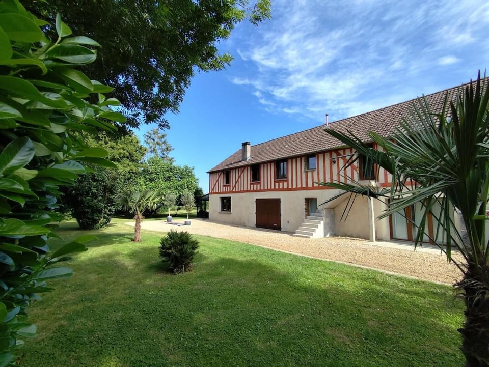 Les Écrins de La Ronce - Piscine - Nature - SPA House in Centre-Val de Loire