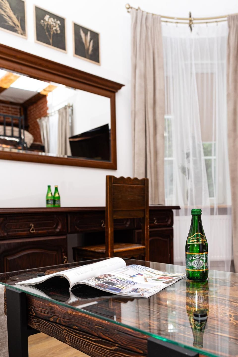 RETRO NEO -ANTRESOLA-PARKING- Mickiewicza, VAT, 24h Apartment in Poland