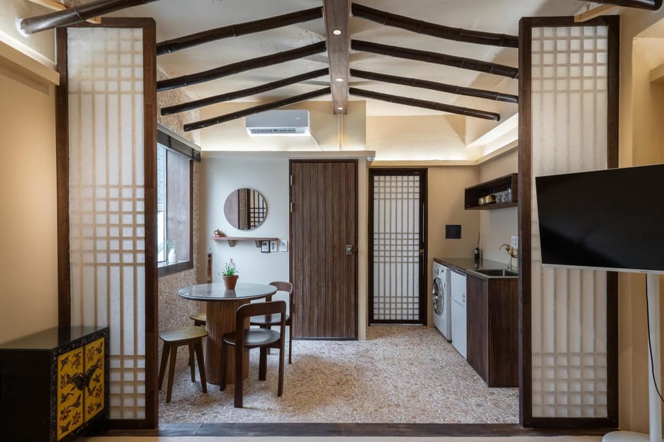 Living room, Bedroom, kitchen