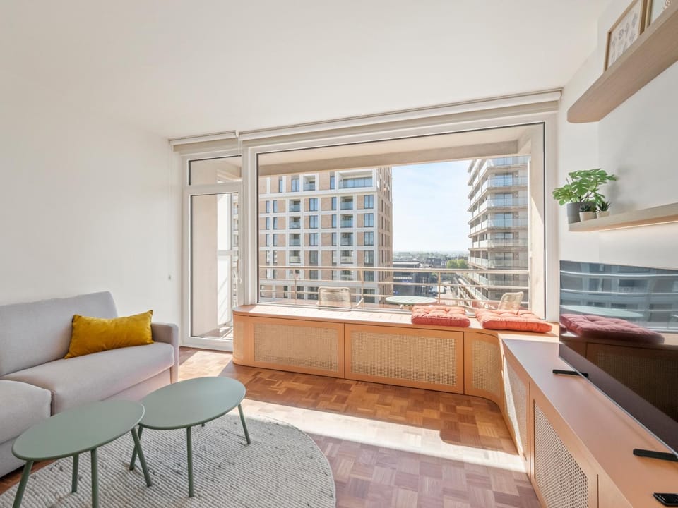 View (from property/room), Balcony/Terrace, Living room