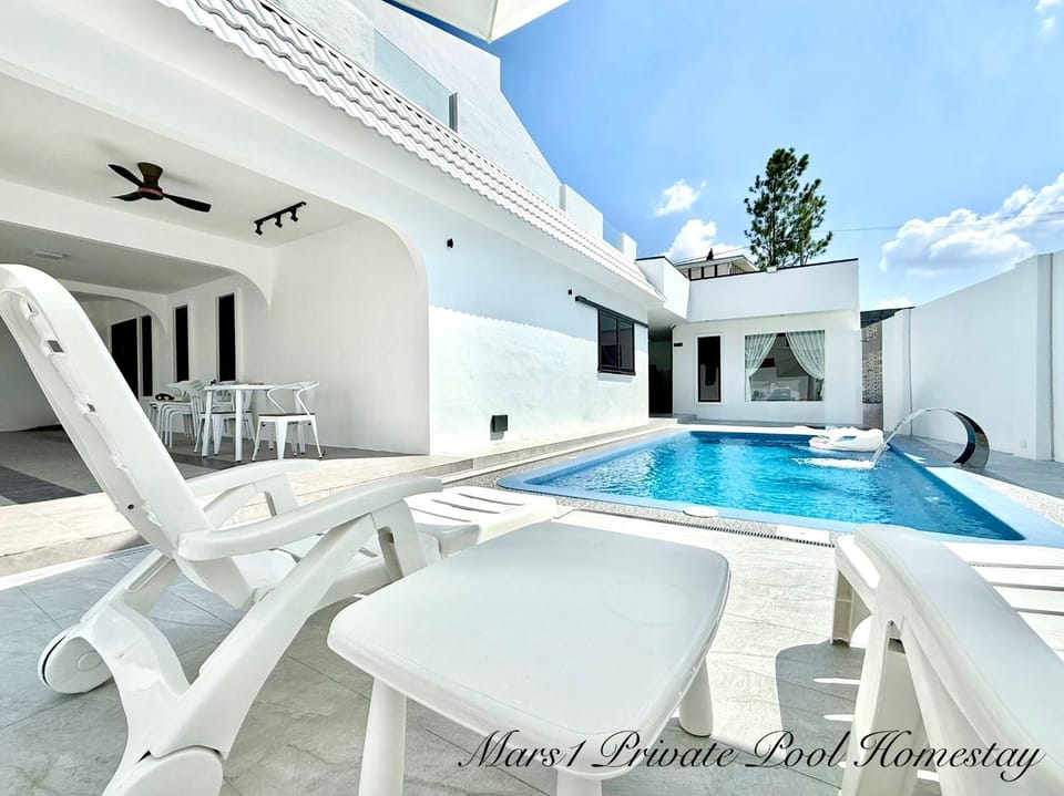 Mars1 Private Pool Homestay Villa in Ipoh