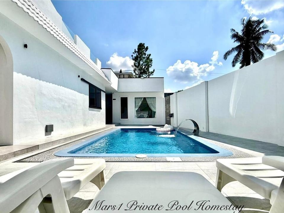 Mars1 Private Pool Homestay Villa in Ipoh