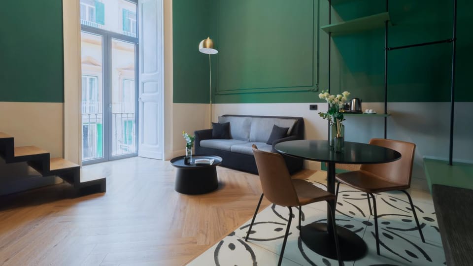 Living room, Seating area