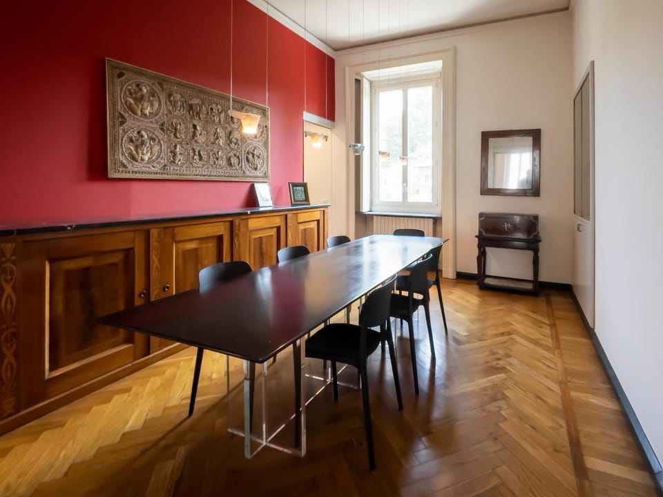 Dining area, Lunch