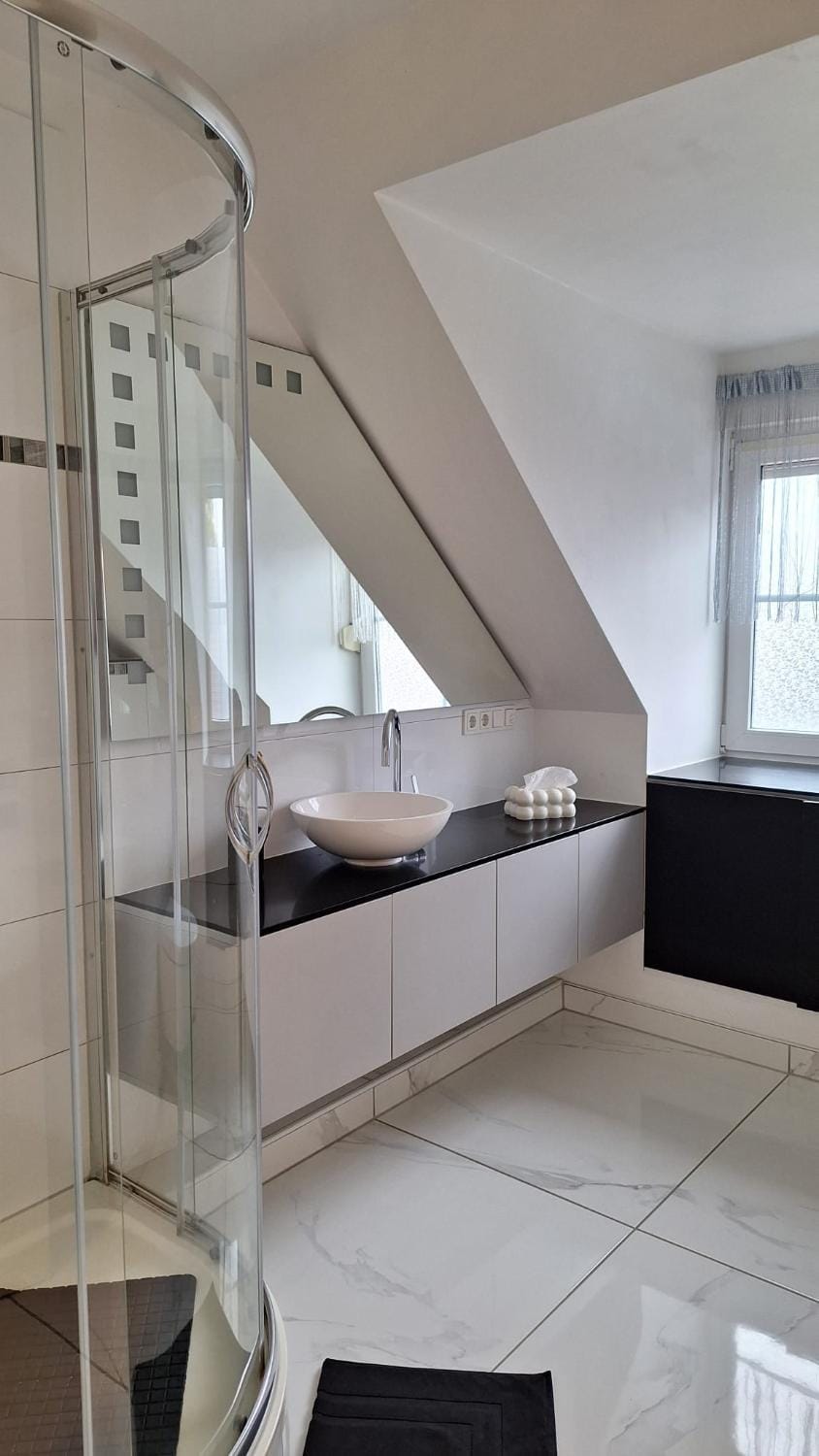 Modern apartment near airport Apartment in Neuss