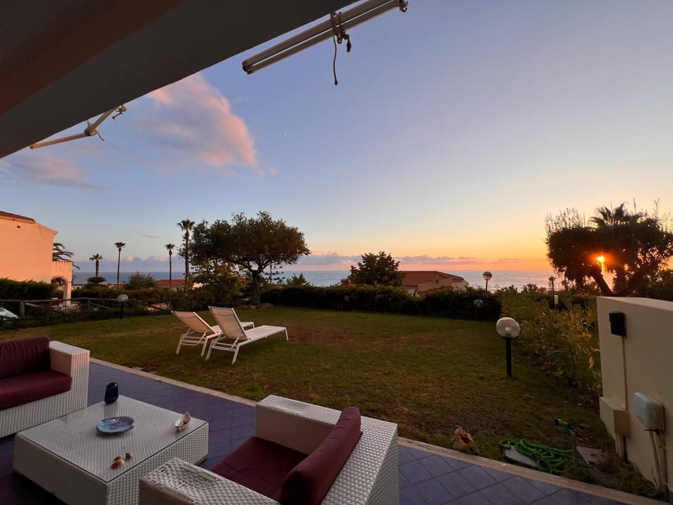 Garden view, Sea view, Sunset