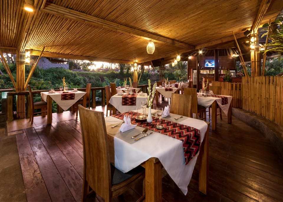 Restaurant/places to eat, Restaurant/places to eat