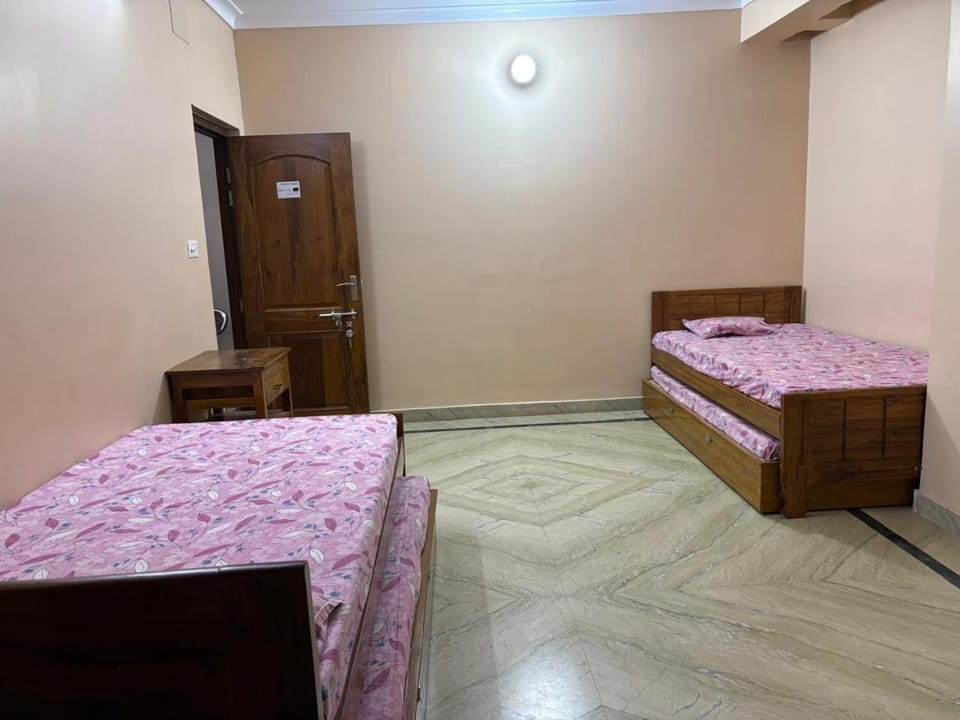 Sudama Bhavan Hotel in West Bengal