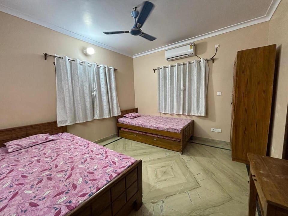 Sudama Bhavan Hotel in West Bengal