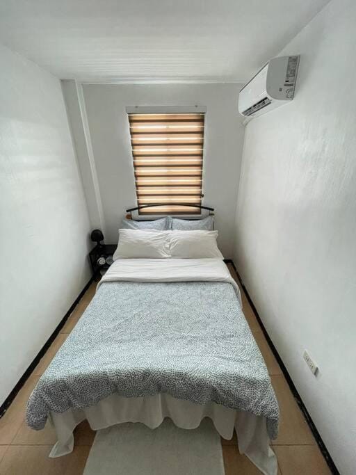 Relaxing 3bedroom home with outdoor dining NUVALI Apartment in Calamba