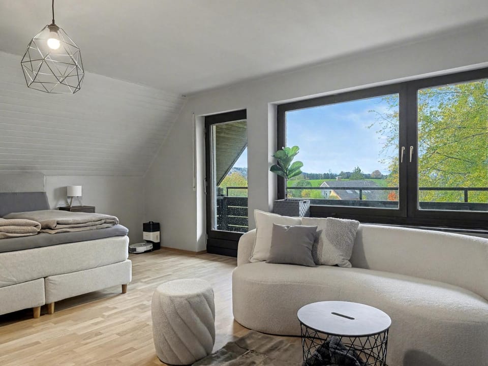 Bed, View (from property/room), View (from property/room), Seating area
