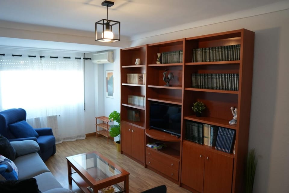 Apartamento en La Romareda a 10 min del centro en tranvía - Alfonso Suites Apartment in Zaragoza
