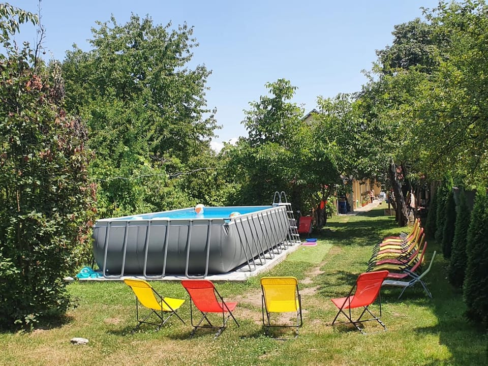 Swimming pool, sunbed