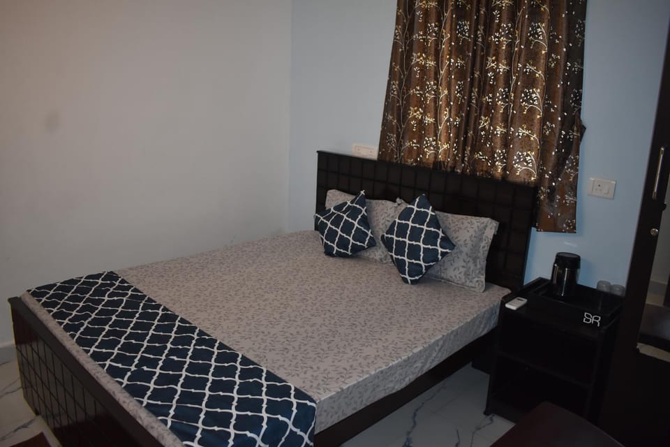 S R Guest House Bed and Breakfast in Tamil Nadu