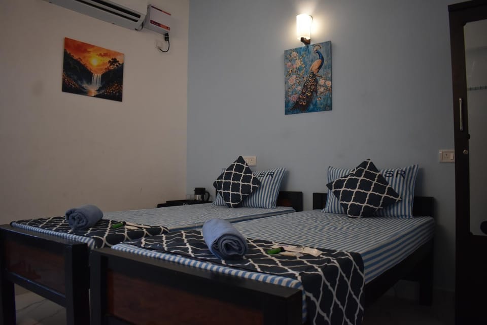 S R Guest House Bed and Breakfast in Tamil Nadu