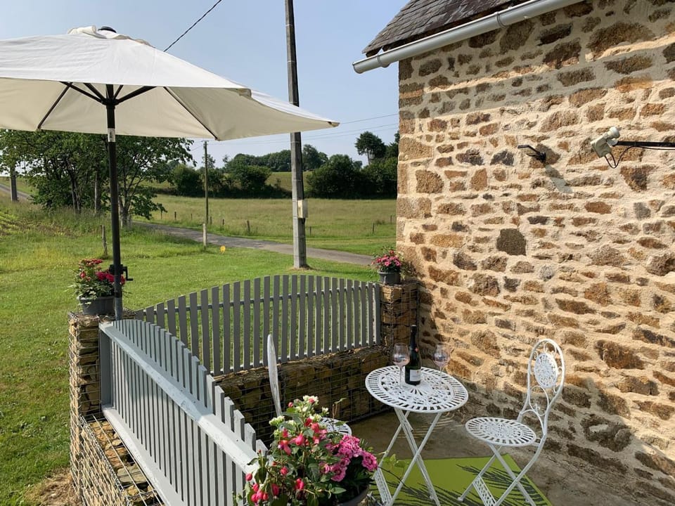 Patio, Day, Garden, Garden view