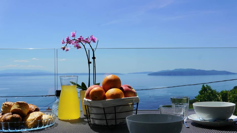 Natural landscape, Food, Mountain view, Sea view, Breakfast