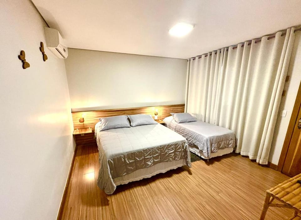 Bed, Photo of the whole room, Bedroom, air conditioner