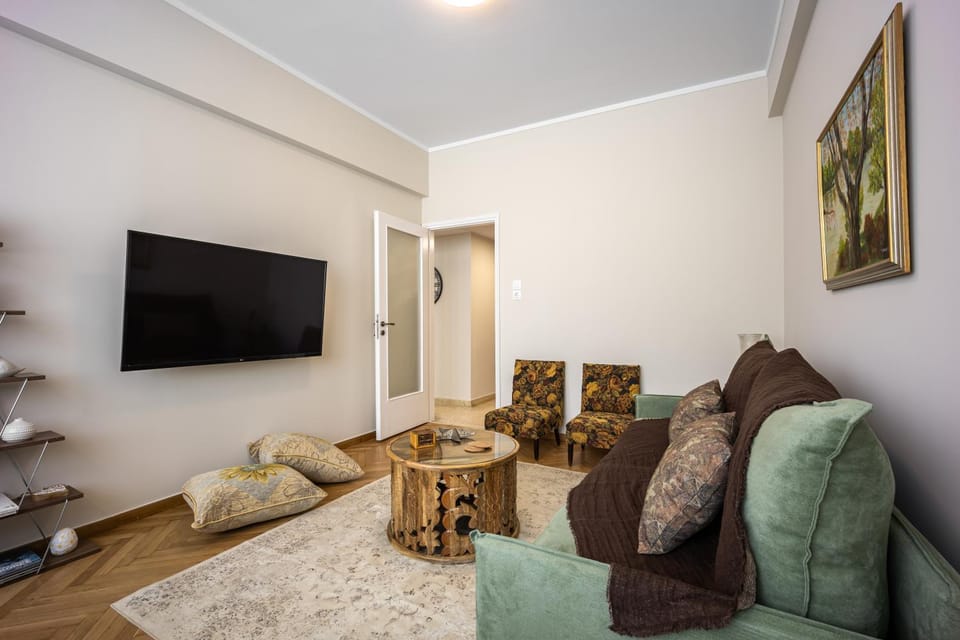 TV and multimedia, Seating area, Evening entertainment