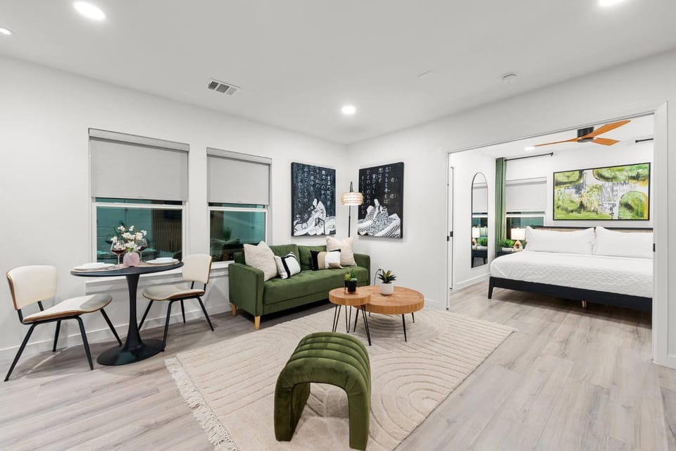 Living room, Decorative detail, Bedroom