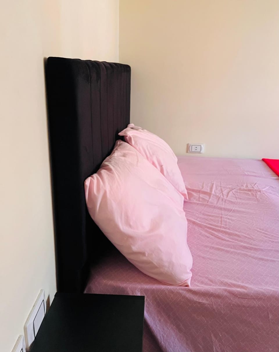 Room in Sheikh Zayed Apartment in Egypt