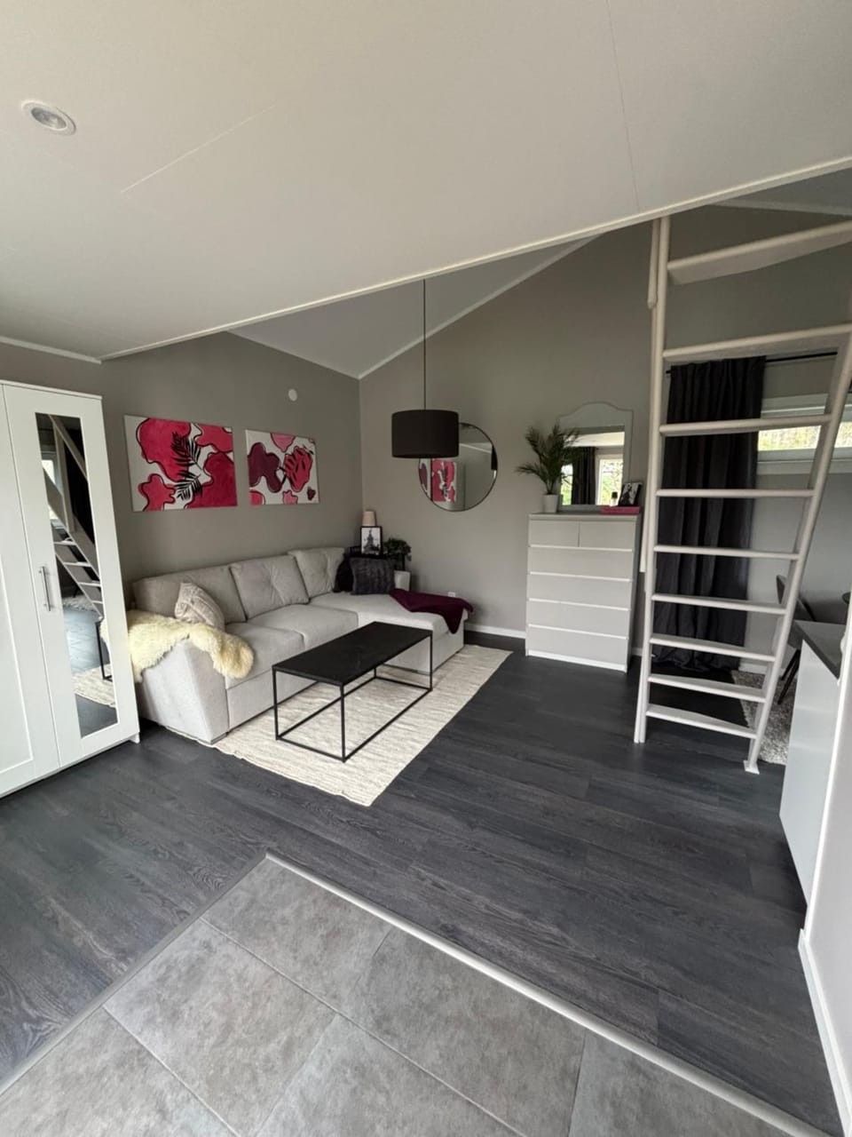 Bed, Living room, Seating area