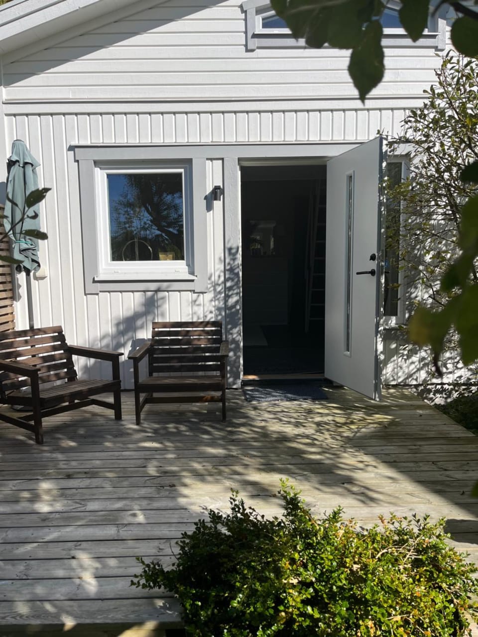 Property building, Patio, Balcony/Terrace, Garden view