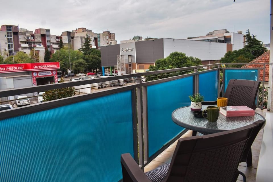 Day, View (from property/room), Balcony/Terrace, Seating area, City view