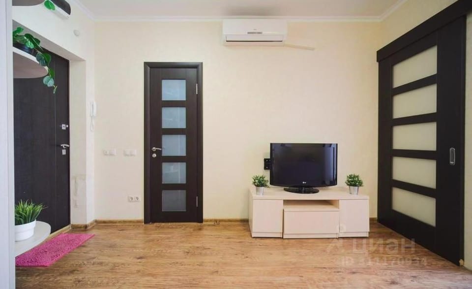 Communal lounge/ TV room, Evening entertainment