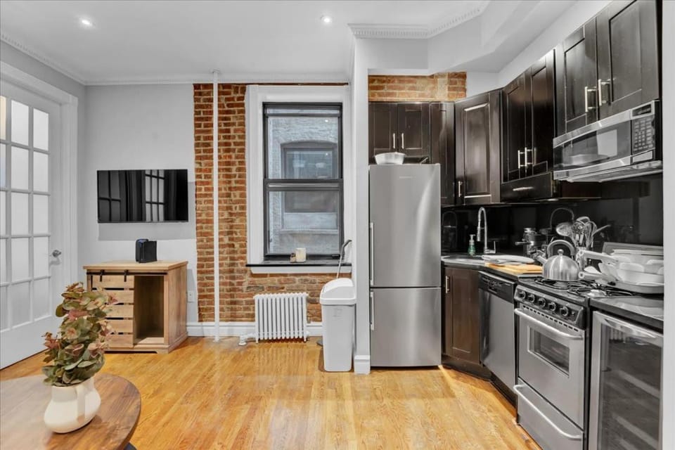Modern 2BR with Private Garden In Gramercy Park Apartment in East Village