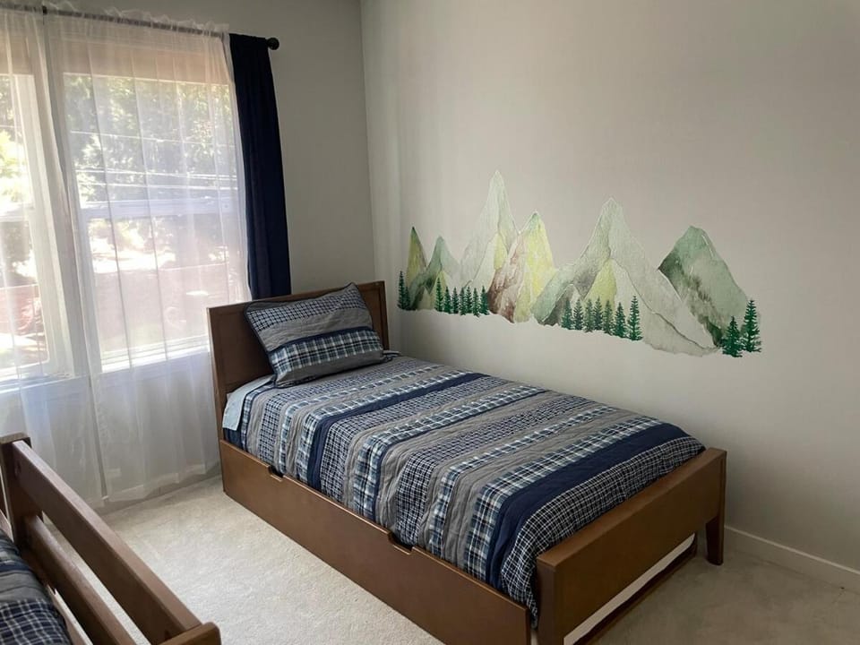 Bed, Bedroom