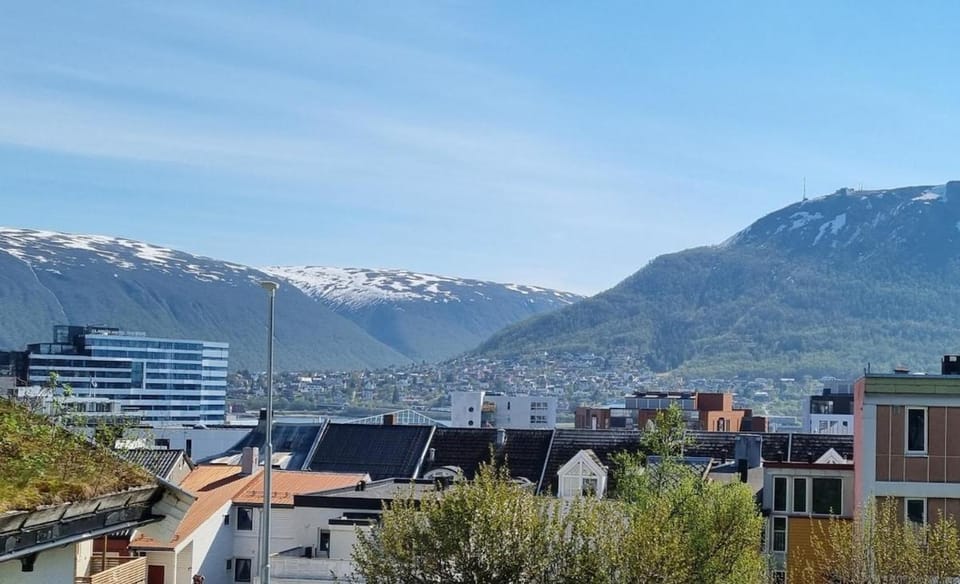 City view, Mountain view