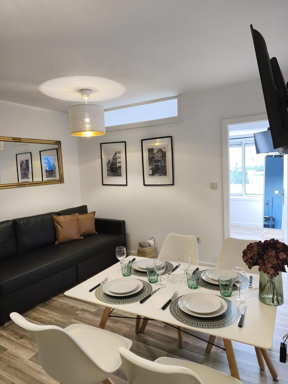 Living room, Dining area