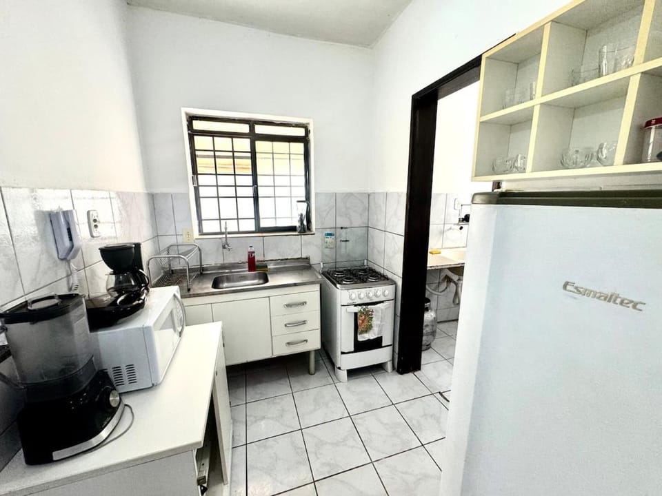 Apt3 Grande com 2 Quartos 2 cama-casal WIFI Smart TV Garagem a 1 min Rodoviaria Apartment in Petrolina