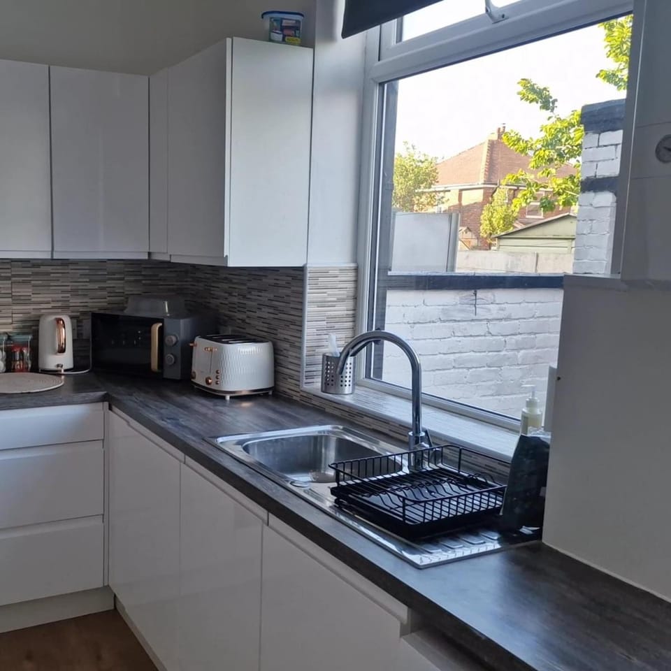 microwave, toaster, washing machine