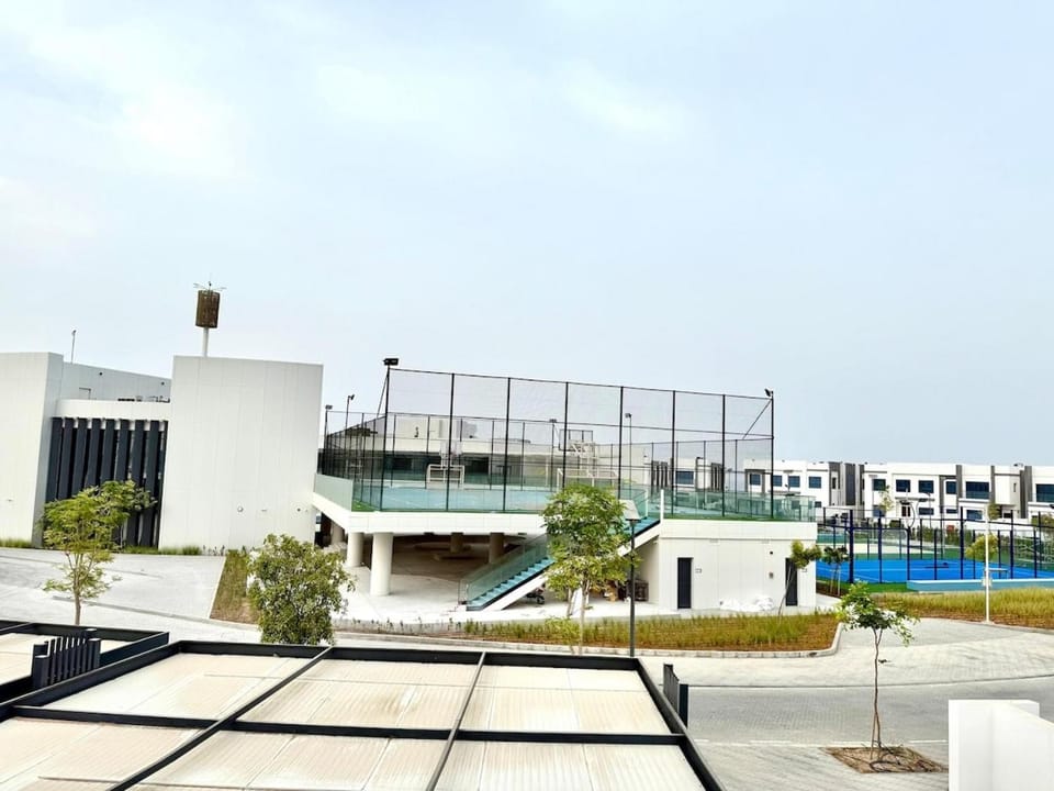 Lux 3BR Villa, Sea Views & Pool Villa in Sharjah