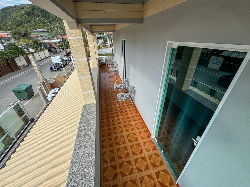 Balcony/Terrace, Street view