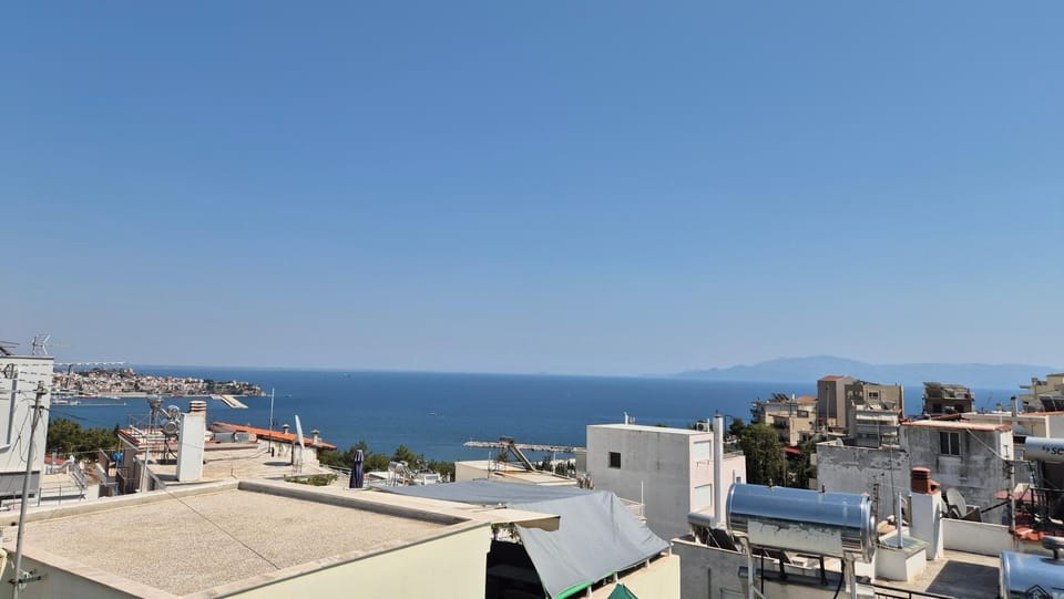 Nearby landmark, Day, City view, Sea view