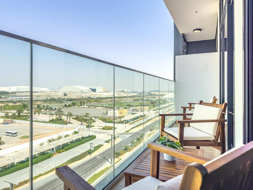 Great Fully Equipped 1BDR Apartment in Masdar for 4 Pax Apartment in Abu Dhabi