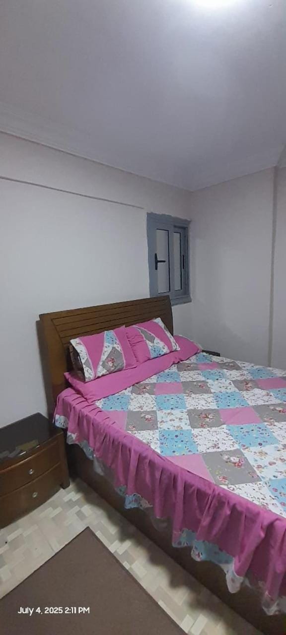 Luxury apartment sea view family rentals شقه ثاني نمره من البحر للعائلات فقط Apartment in Alexandria