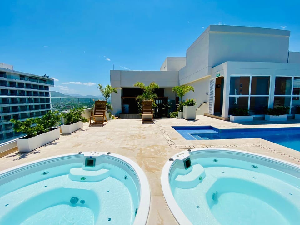 Day, Hot Tub, Hot Tub, Balcony/Terrace, Mountain view, Pool view, sunbed