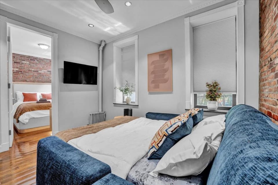 Stylish 3BR-2BA in Gramercy Apartment in East Village