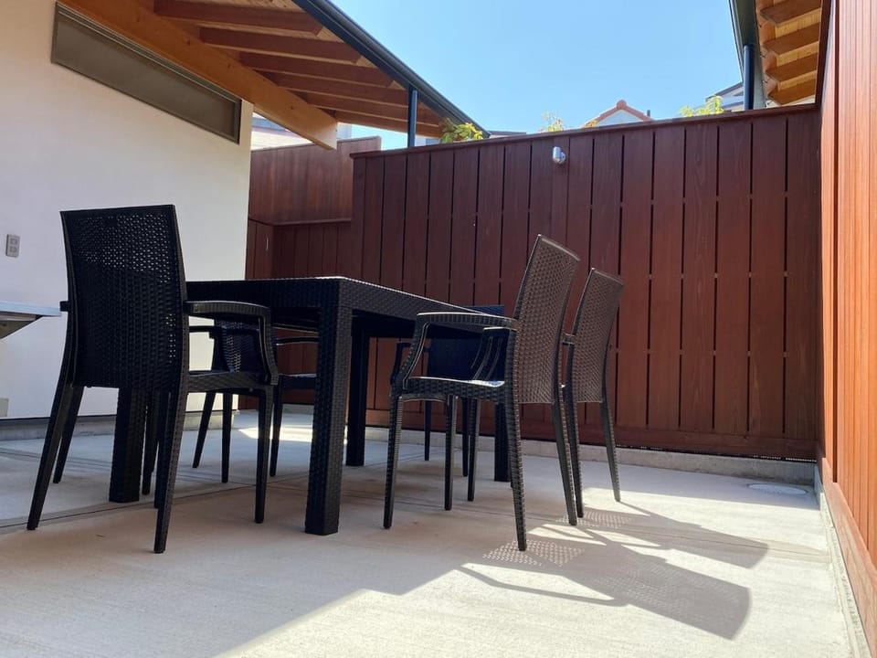 Patio, Day, Balcony/Terrace