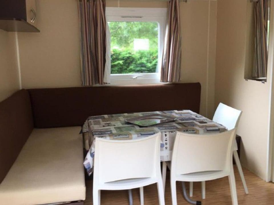 Mobil-home avec terrasse, 6 pers, 3 chambres - API-1-52-460 Campground/ 
RV Resort in Vendays-Montalivet