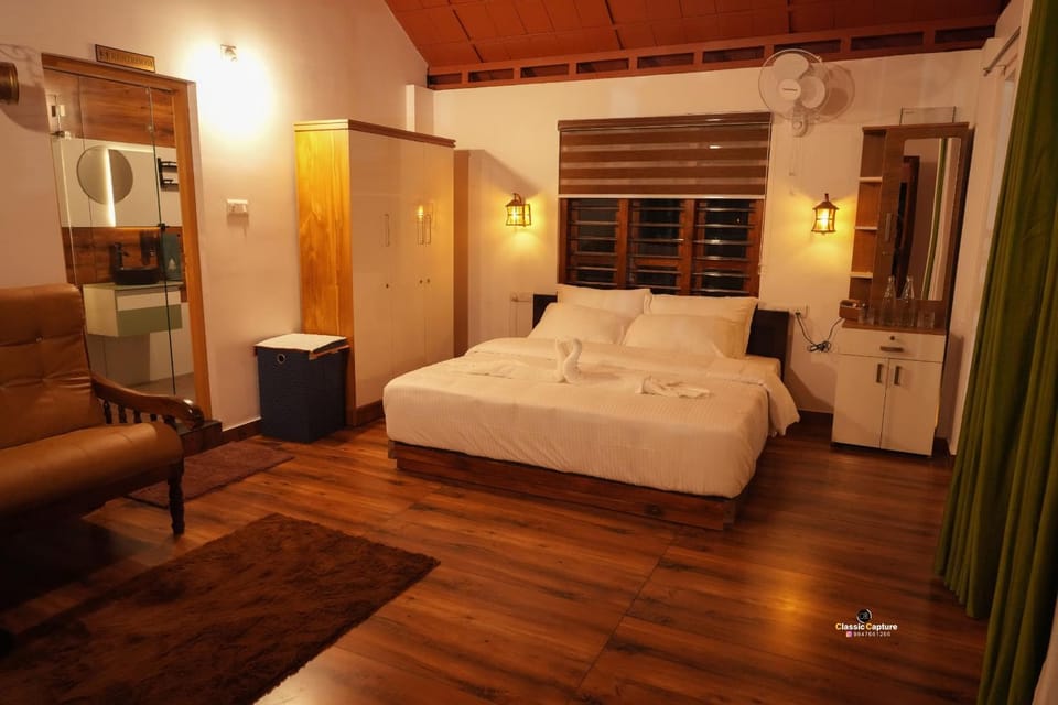 Photo of the whole room, Bedroom, wardrobe