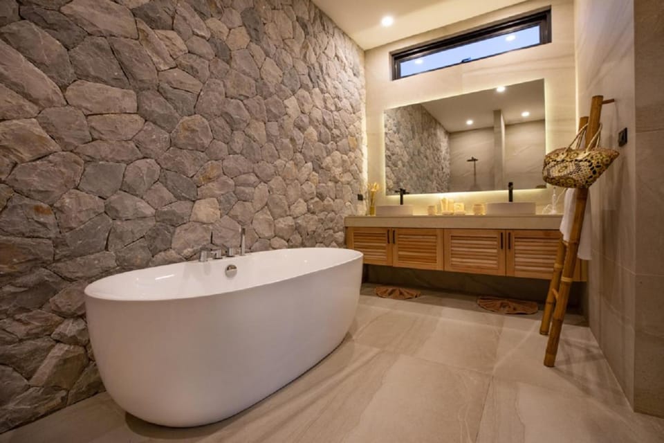 Bathroom, Bath